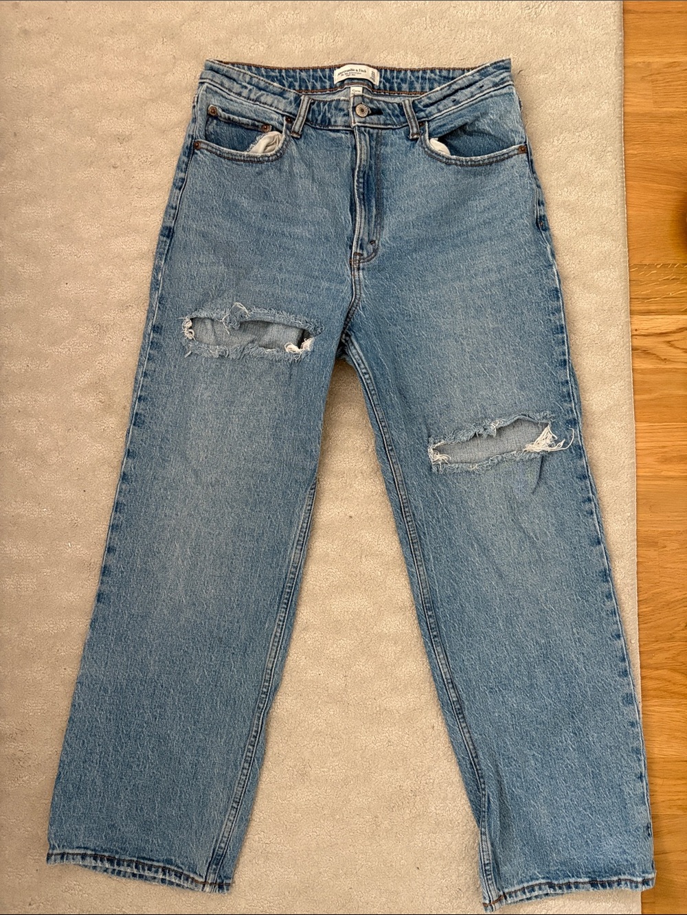 Abercrombie & Fitch Light Blue High-Rise Relaxed Jeans